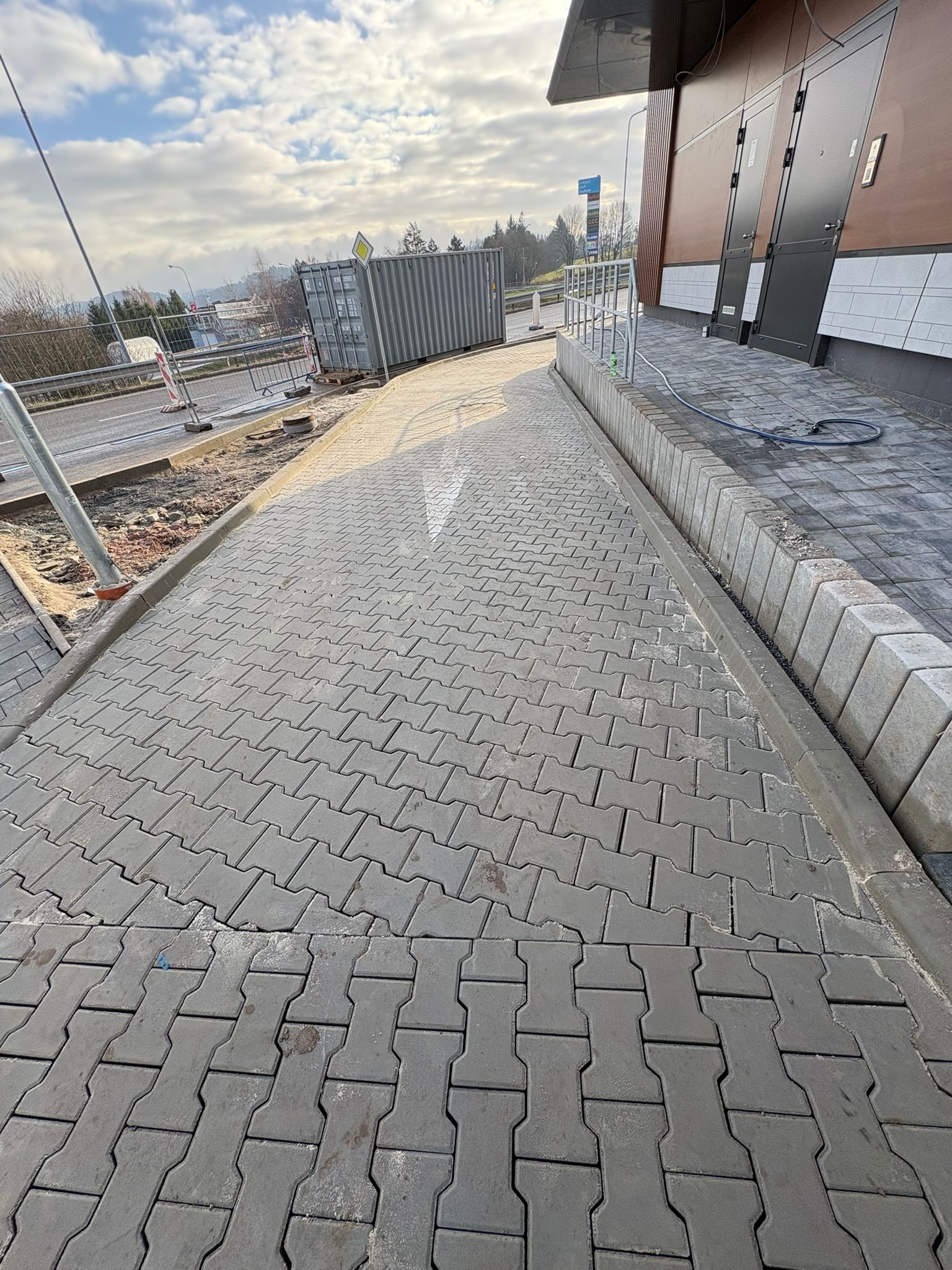 Obnova fasády a venkovních částí objektu